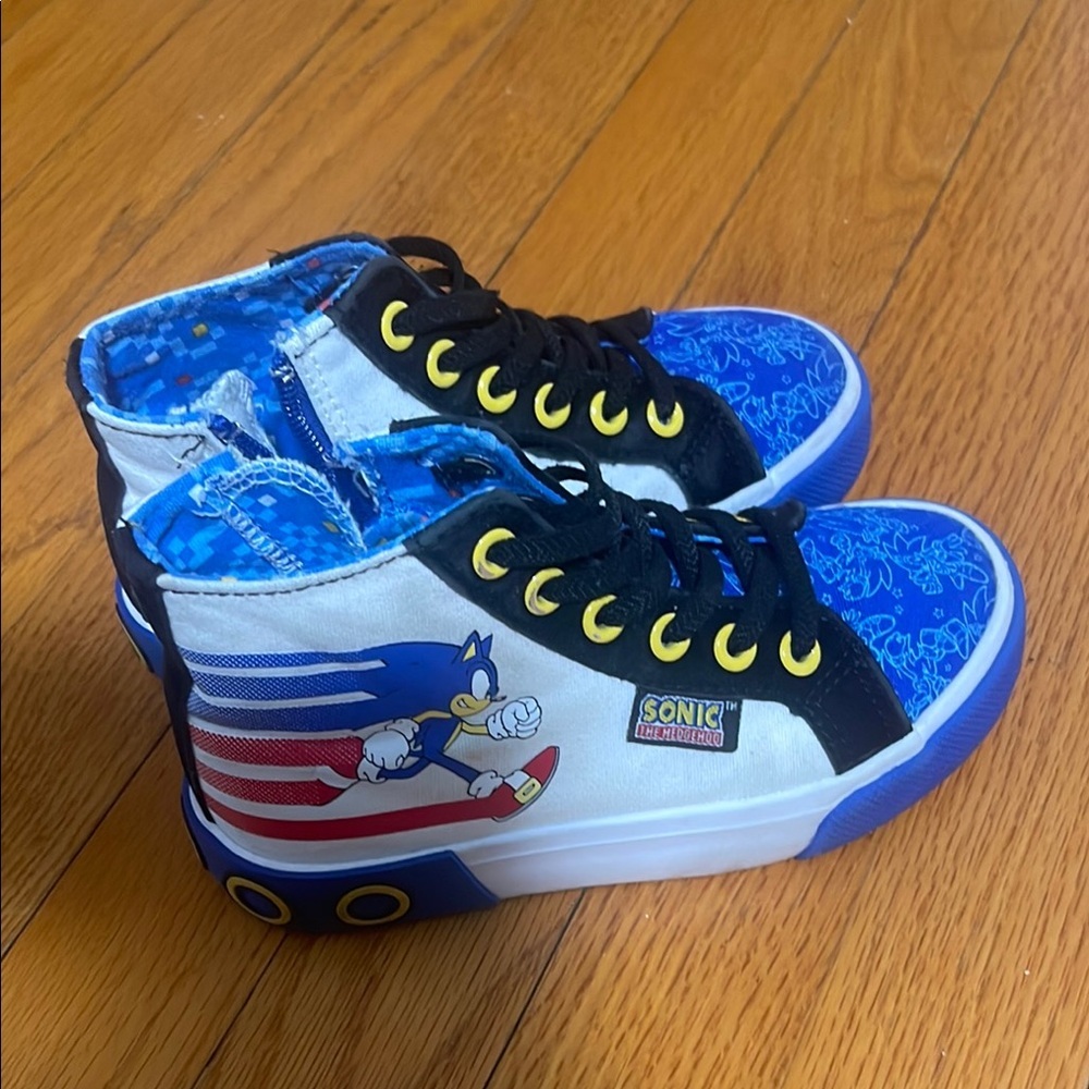 Sonic Kids High-Top Sneakers